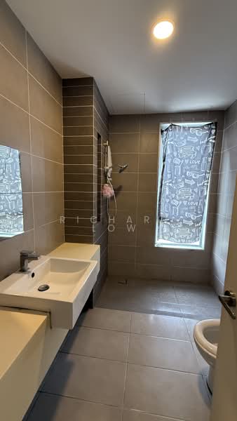 Rumah Teres untuk Dijual di Bandar Tropicana Aman (Telok Panglima Garang) - Richard Low - PropertyGuru.com.my