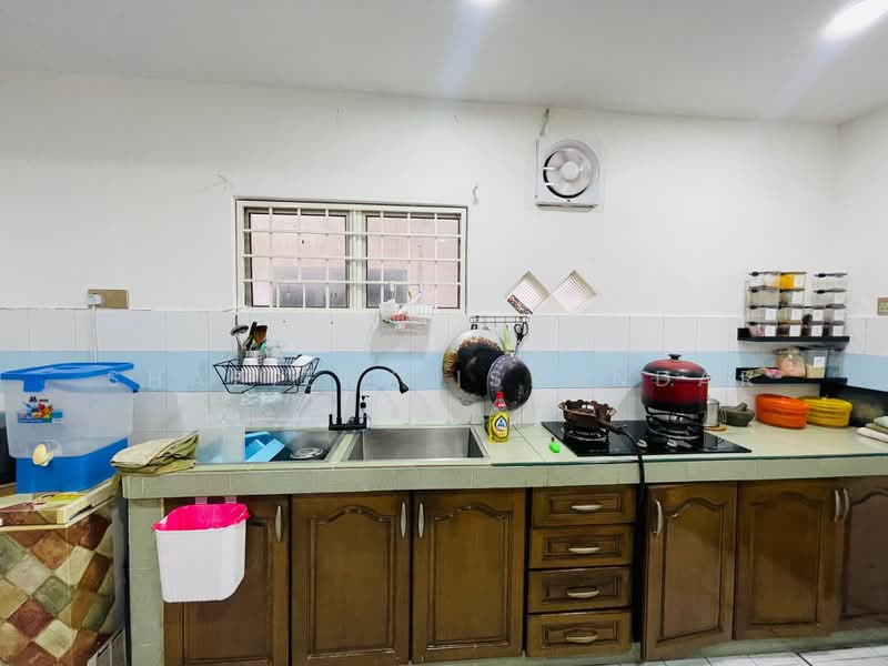 2-storey Terraced House for Sale in Batu Caves (Selangor) - Shaziery Iskandar - Kitchen - PropertyGuru.com.my