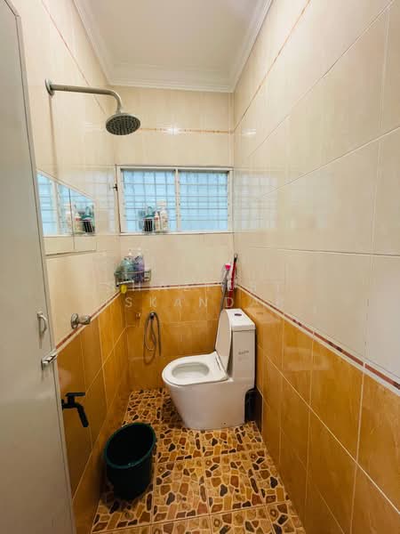 2-storey Terraced House for Sale in Batu Caves (Selangor) - Shaziery Iskandar - Bathroom - PropertyGuru.com.my
