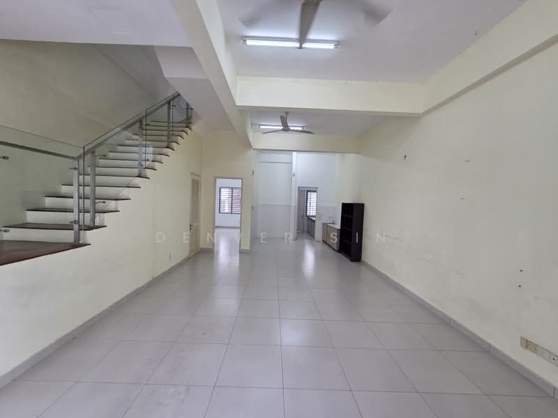 3-storey Terraced House for Sale in Bandar Mahkota Cheras (Cheras) - Denver Sin - Living Room - PropertyGuru.com.my