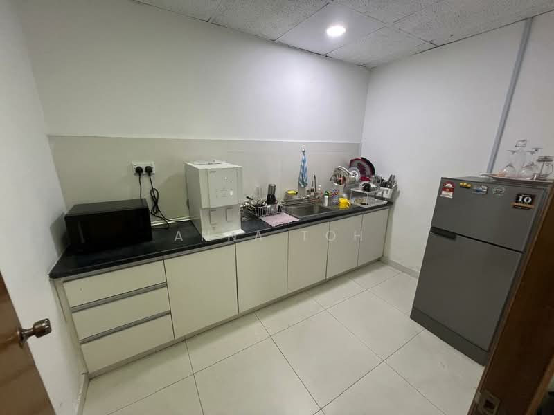 Office for Rent in Taman Desa (Kuala Lumpur) - Anna Toh - Kitchen - PropertyGuru.com.my