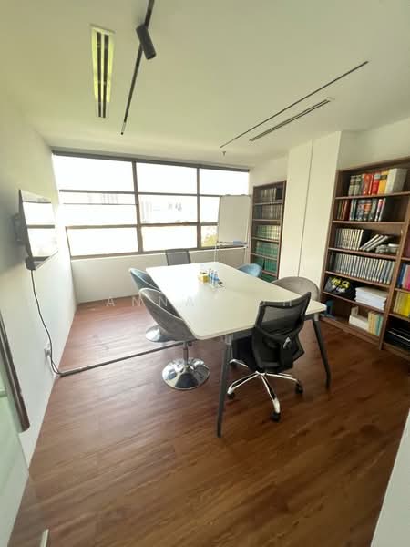 Office for Rent in Taman Desa (Kuala Lumpur) - Anna Toh - Study - PropertyGuru.com.my