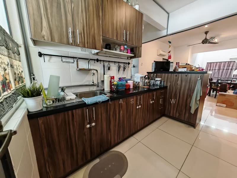 Condominium for Sale at Bayan Villa, Seri Kembangan - Nicholas Lew - Kitchen - PropertyGuru.com.my