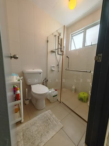 Condominium for Sale at Bayan Villa, Seri Kembangan - Nicholas Lew - PropertyGuru.com.my