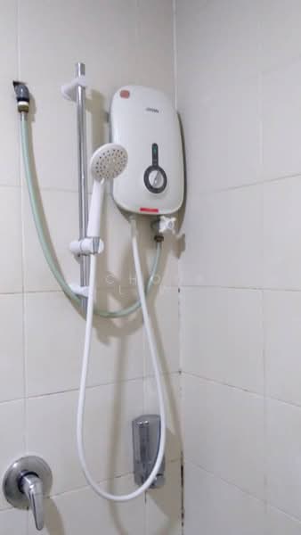 Condominium for Sale at Bayan Villa, Seri Kembangan - Nicholas Lew - Bathroom - PropertyGuru.com.my