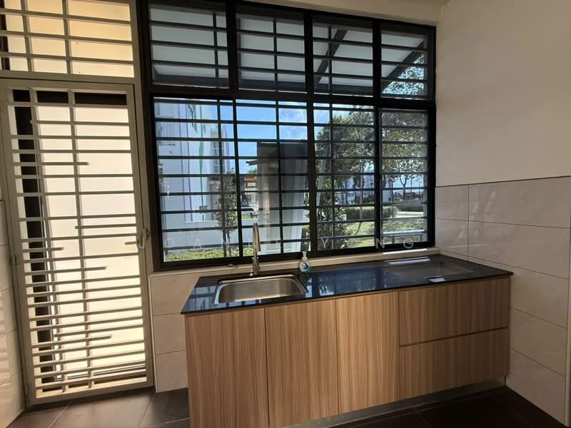 Rumah Teres 2 Tingkat untuk Disewa di Taman Mount Austin (Tebrau) - JOANNE YONG - Kitchen - PropertyGuru.com.my
