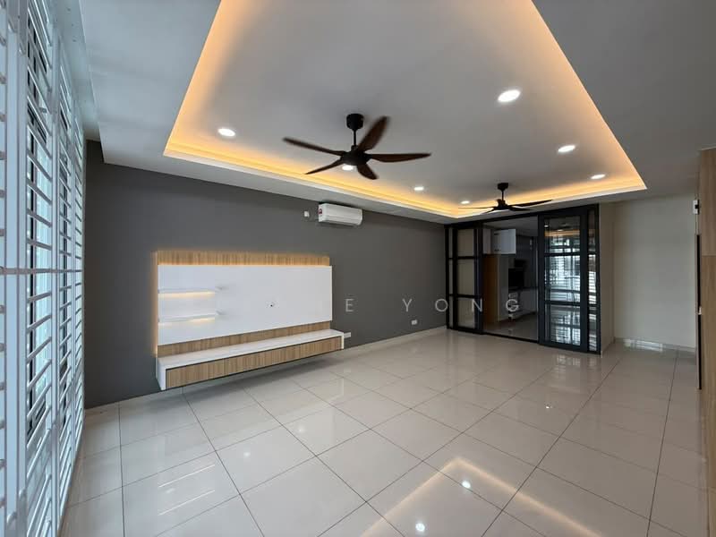 Rumah Teres 2 Tingkat untuk Disewa di Taman Mount Austin (Tebrau) - JOANNE YONG - Living Room - PropertyGuru.com.my