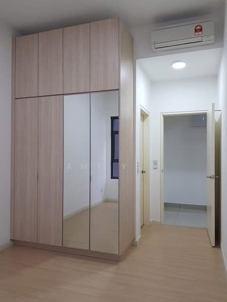 Kondominium untuk Dijual di Lakeville Residence - Amy Yap - Corridor - PropertyGuru.com.my