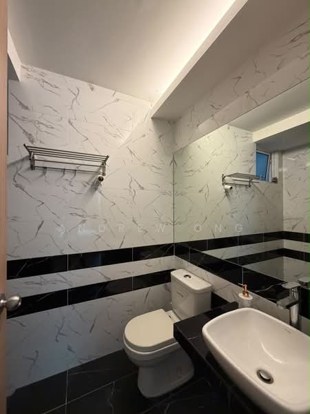 Kondominium untuk Disewa di QuayWest Residence - Andrew Ong - Bathroom - PropertyGuru.com.my