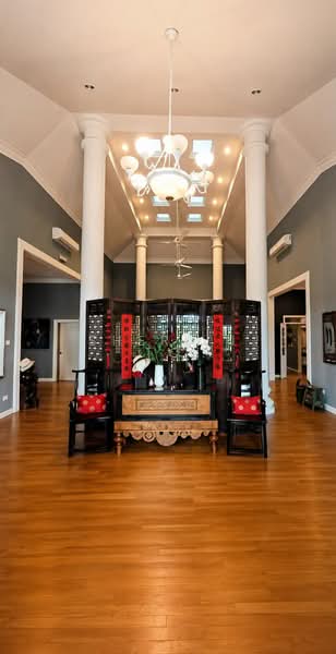 Rumah Banglo untuk Disewa di Leisure Farm (Gelang Patah) - Sherlin To - Entrance - PropertyGuru.com.my