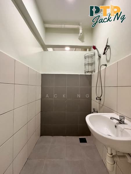 Pangsapuri untuk Disewa di Jiran Residensi - Jack Ng - Bathroom - PropertyGuru.com.my