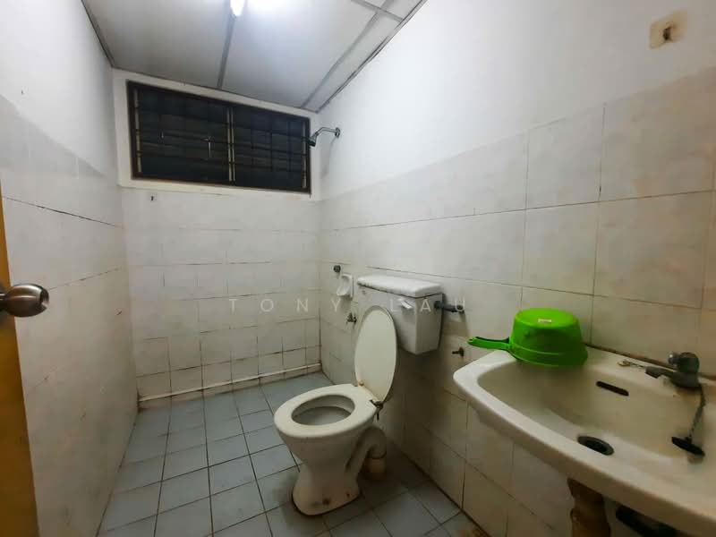 Condominium for Rent at Idaman Sutera - Tony Lau - Bathroom - PropertyGuru.com.my
