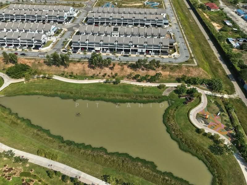 Rumah Teres 2 Tingkat untuk Dijual di Bandar Serenia (Dengkil) - Pit Zahid - Exterior - PropertyGuru.com.my