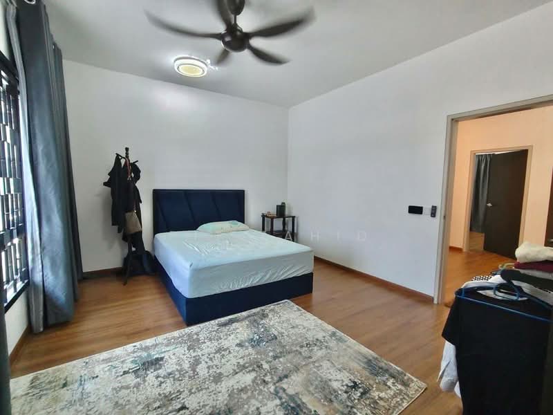 Rumah Teres 2 Tingkat untuk Dijual di Bandar Serenia (Dengkil) - Pit Zahid - Bedroom - PropertyGuru.com.my