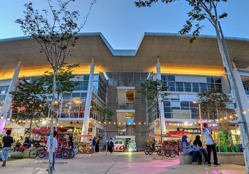 Shop for Rent in Putrajaya (Putrajaya) - Natalie Loke - Exterior - PropertyGuru.com.my