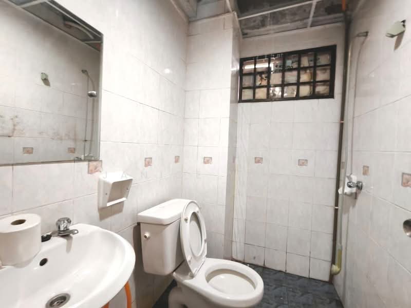 Kondominium untuk Dijual di Dwi Mahkota - Janice Yong - Bathroom - PropertyGuru.com.my