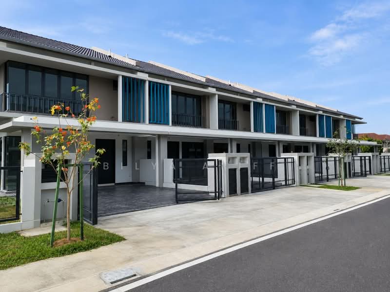 Rumah Teres 2-Tingkat untuk Dijual di Bukit Raja (Selangor) - BILYA ARIFF - PropertyGuru.com.my