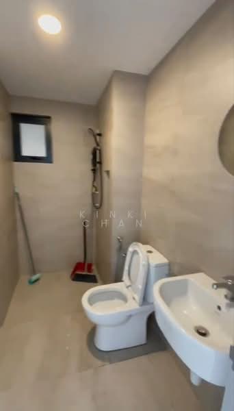 Kondominium untuk Disewa di Skyline KL - KINKI CHAN - Bathroom - PropertyGuru.com.my