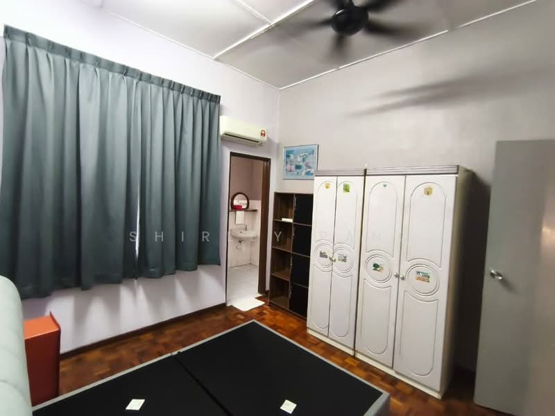 2-storey Terraced House for Sale in Taman Skudai Baru (Skudai) - Shirley Pang - Bedroom - PropertyGuru.com.my