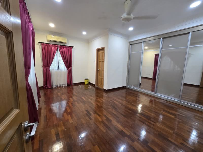 Semi-Detached House for Sale in Kota Damansara (Selangor) - BILYA ARIFF - Bedroom - PropertyGuru.com.my