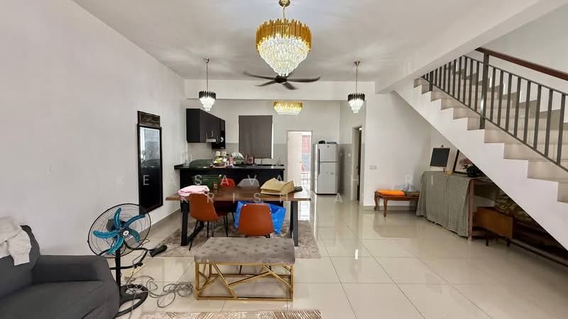 2-storey Terraced House for Sale in Bandar Rimbayu (Telok Panglima Garang) - Keasavan Hari Krishnan - Living Room - PropertyGuru.com.my