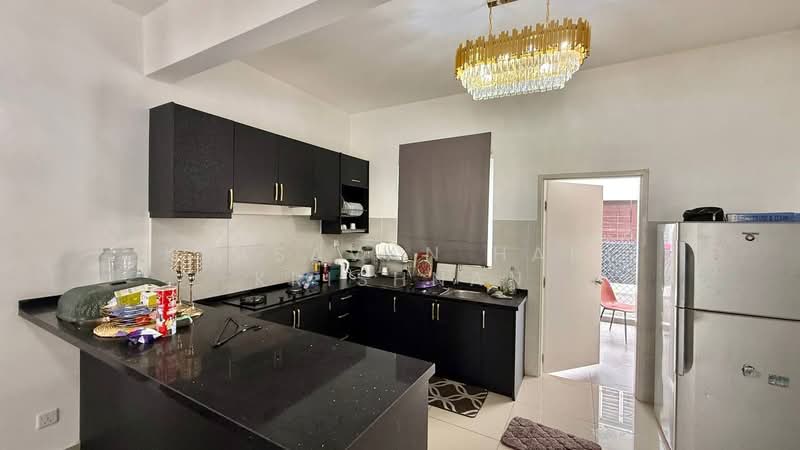 2-storey Terraced House for Sale in Bandar Rimbayu (Telok Panglima Garang) - Keasavan Hari Krishnan - Kitchen - PropertyGuru.com.my
