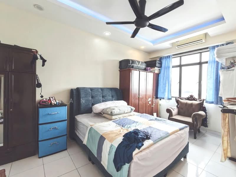 Servis Apartment untuk Dijual di Jentayu Residensi @ Tampoi - Janice Yong - Bedroom - PropertyGuru.com.my