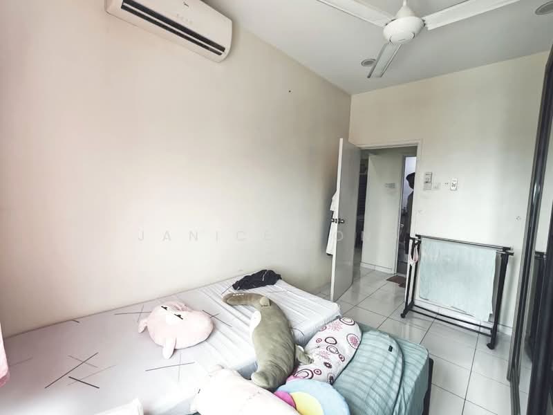 Servis Apartment untuk Dijual di Jentayu Residensi @ Tampoi - Janice Yong - Bedroom - PropertyGuru.com.my