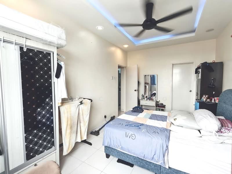 Servis Apartment untuk Dijual di Jentayu Residensi @ Tampoi - Janice Yong - Bedroom - PropertyGuru.com.my