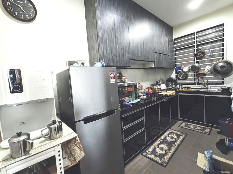 Servis Apartment untuk Dijual di Jentayu Residensi @ Tampoi - Janice Yong - Kitchen - PropertyGuru.com.my