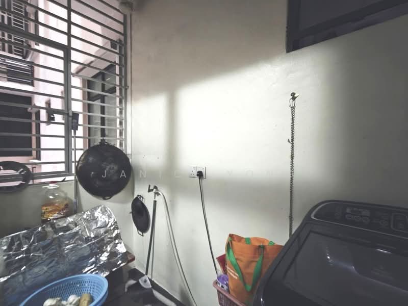 Servis Apartment untuk Dijual di Jentayu Residensi @ Tampoi - Janice Yong - Interior - PropertyGuru.com.my