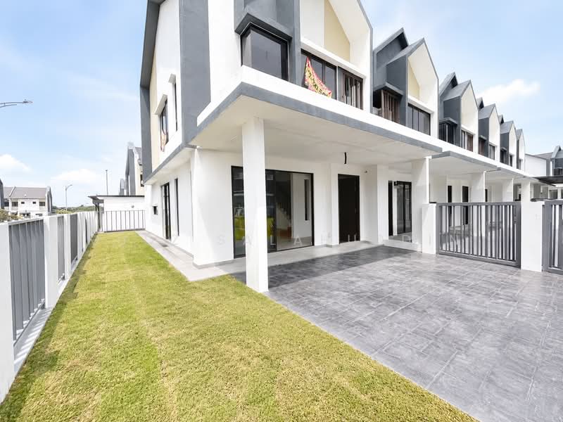 2-storey Terraced House for Rent in Dengkil (Selangor) - Mudz Salahuddin - Exterior - PropertyGuru.com.my