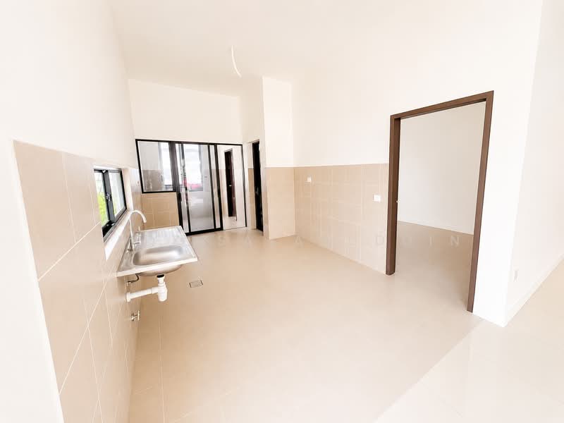 2-storey Terraced House for Rent in Dengkil (Selangor) - Mudz Salahuddin - Kitchen - PropertyGuru.com.my
