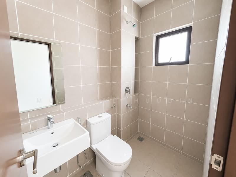 2-storey Terraced House for Rent in Dengkil (Selangor) - Mudz Salahuddin - Bathroom - PropertyGuru.com.my