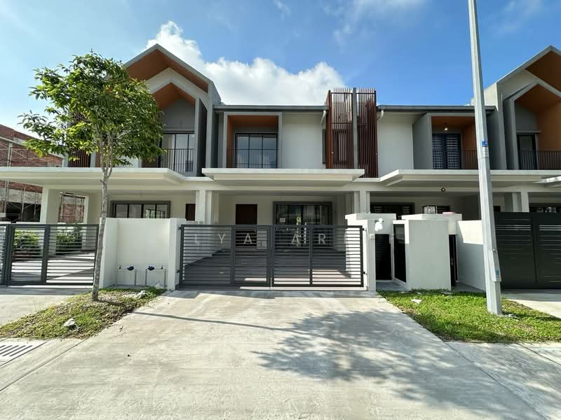 2-storey Terraced House for Sale in Taman Putra Prima (Puchong) - BILYA ARIFF - Exterior - PropertyGuru.com.my