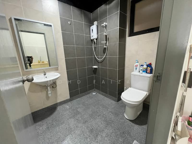 Service Residence for Rent at Tiara Imperio Residence - Mohd Faizal - Bathroom - PropertyGuru.com.my