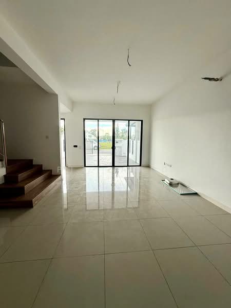 2-storey Terraced House for Sale in Dengkil (Selangor) - Pit Zahid - Living Room - PropertyGuru.com.my
