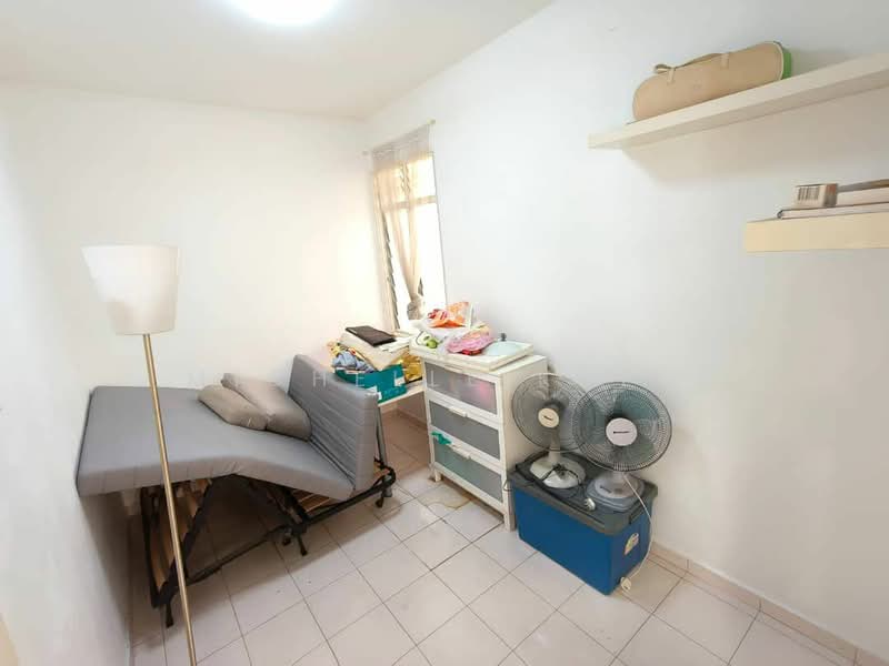 Rumah Flat untuk Dijual di Taman Sri Pulai Perdana - Michelle Kueh - Bedroom - PropertyGuru.com.my
