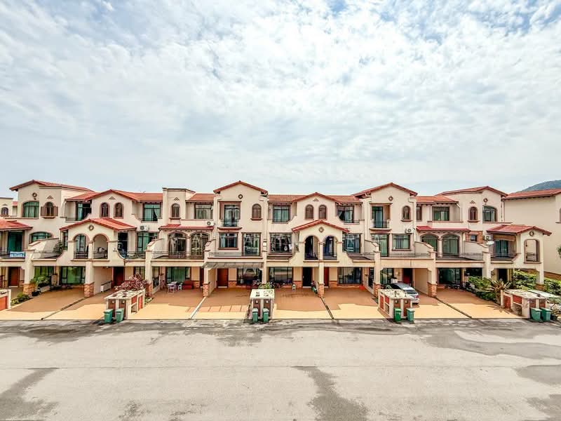 3-storey Terraced House for Sale in Diamond City (Semenyih) - Maya Myra - Exterior - PropertyGuru.com.my