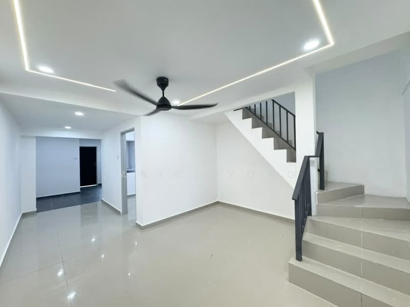 Rumah Teres untuk Dijual di Taman Desa Jaya (Johor Bahru) - Janice Yong - Living Room - PropertyGuru.com.my