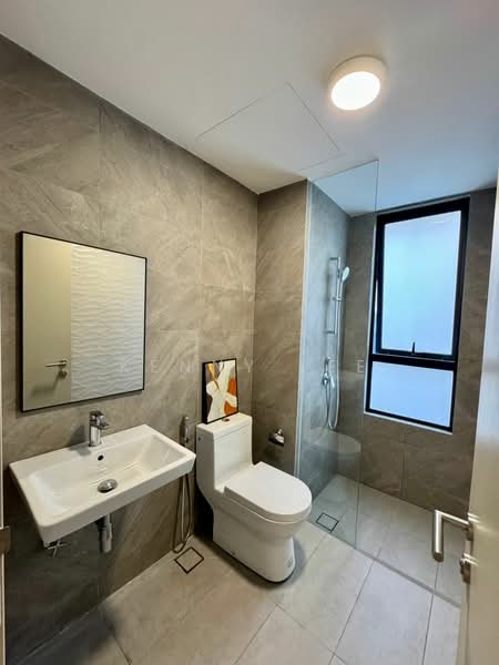 Service Residence for Rent at Quinn Residence - Kenny Lee - Bathroom - PropertyGuru.com.my
