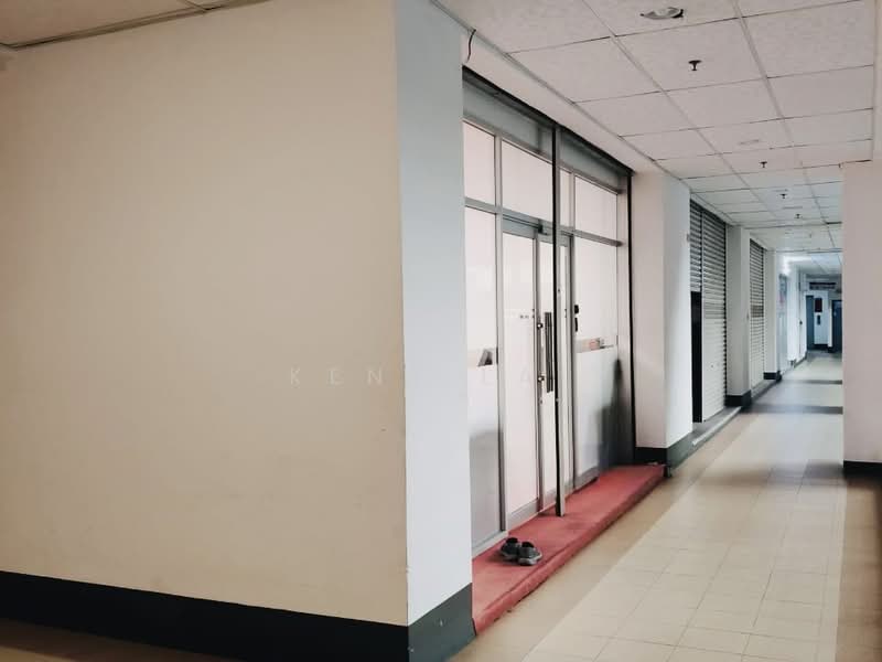Retail Space for Sale in Bayan Baru (Penang) - Kent Lai - Corridor - PropertyGuru.com.my