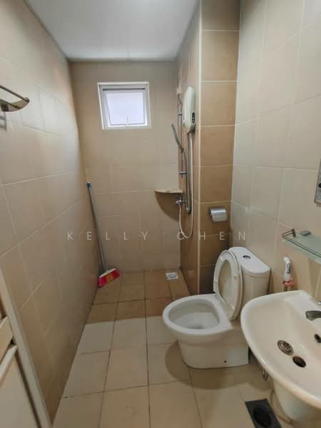 Servis Apartment untuk Disewa di Pangsapuri Tanah Emas (Golden Sands) - Kelly Chen - Bathroom - PropertyGuru.com.my