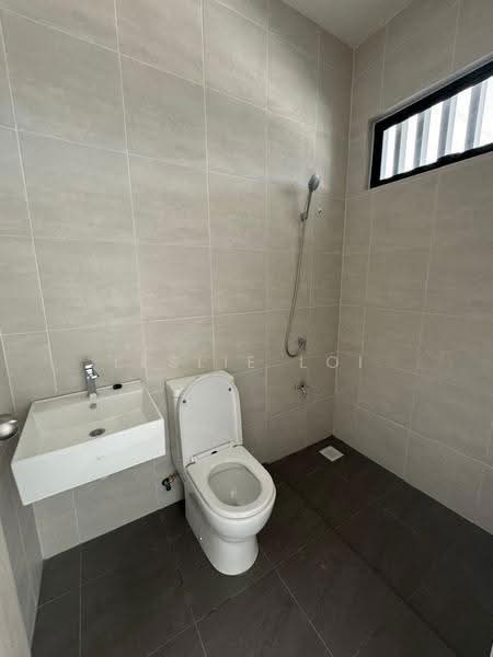 Rumah Teres 1-Tingkat untuk Dijual di Serian (Sarawak) - Leslie Loi - PropertyGuru.com.my