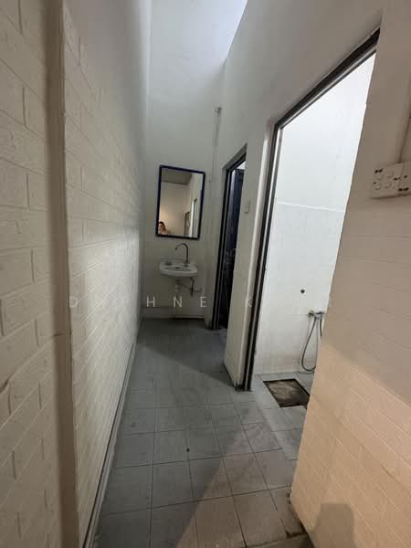 Retail Space for Rent in Jalan Kuantan (George Town) - Daphne Khor - PropertyGuru.com.my