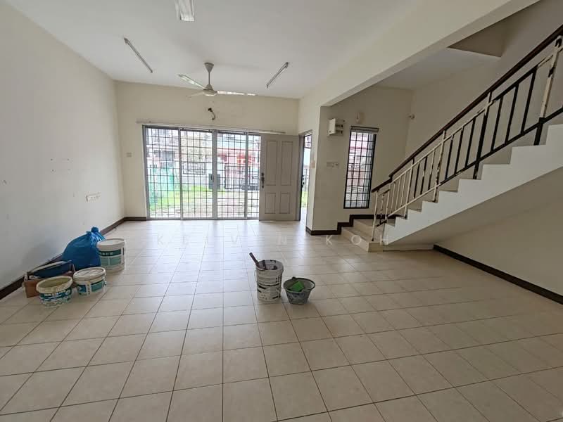 Rumah Teres 2 Tingkat untuk Dijual di Kota Damansara (Selangor) - Kelvin Koh - Living Room - PropertyGuru.com.my