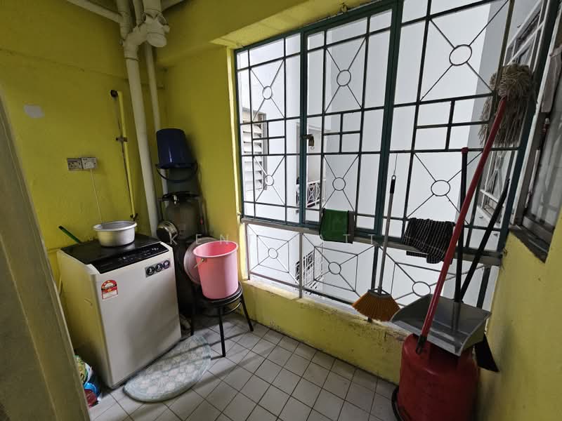 Condominium for Sale at Sri Lata @ Desa Petaling - Kent Fatt - Balcony - PropertyGuru.com.my