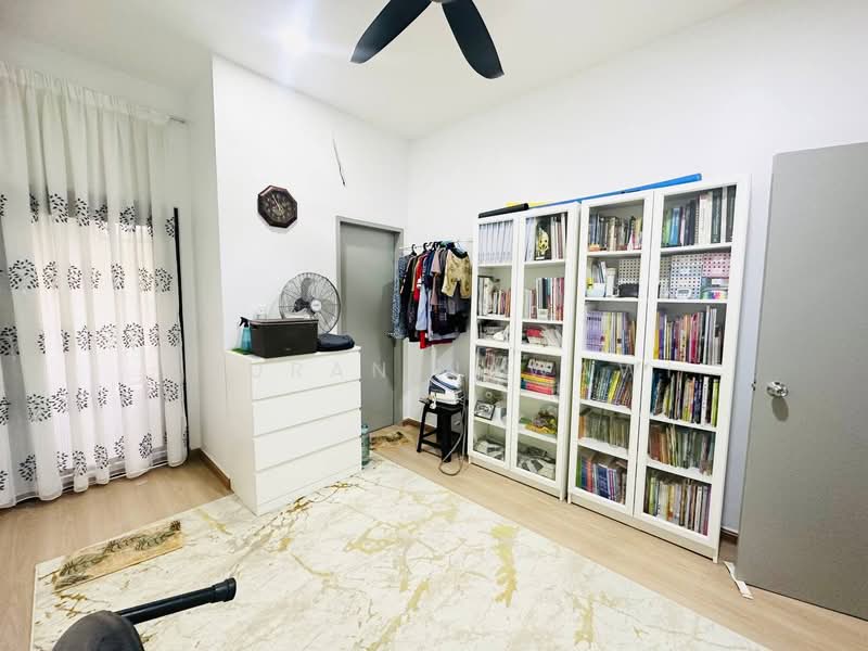 Rumah Teres 2 Tingkat untuk Dijual di Sepang (Selangor) - Fauran Nawawi - PropertyGuru.com.my