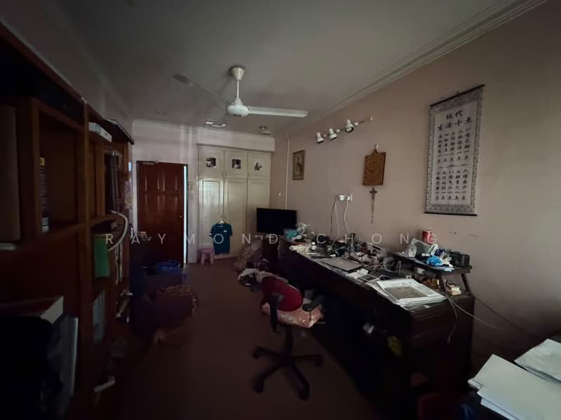 2-storey Terraced House for Sale in Taman Midah (Cheras) - Raymond Chong - Study - PropertyGuru.com.my