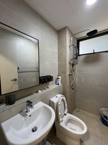 Servis Apartment untuk Dijual di Setia City Residences - Lim Lee Lee - Bathroom - PropertyGuru.com.my